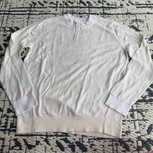 Luulemon Size 6 cream colored light sweater with white accents